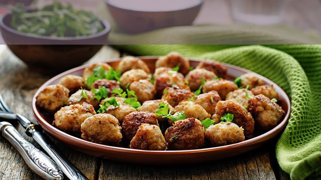 Boulettes de viande d'aubergine à la sauce tomate