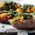 Batata rellena de queso de cabra, hierbas y alcachofas con Thermomix