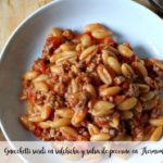 Gnocchetti sardi en salchicha y salsa de pecorino en Thermomix
