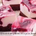 Cheesecake de nata y chocolate con cerezas con Thermomix