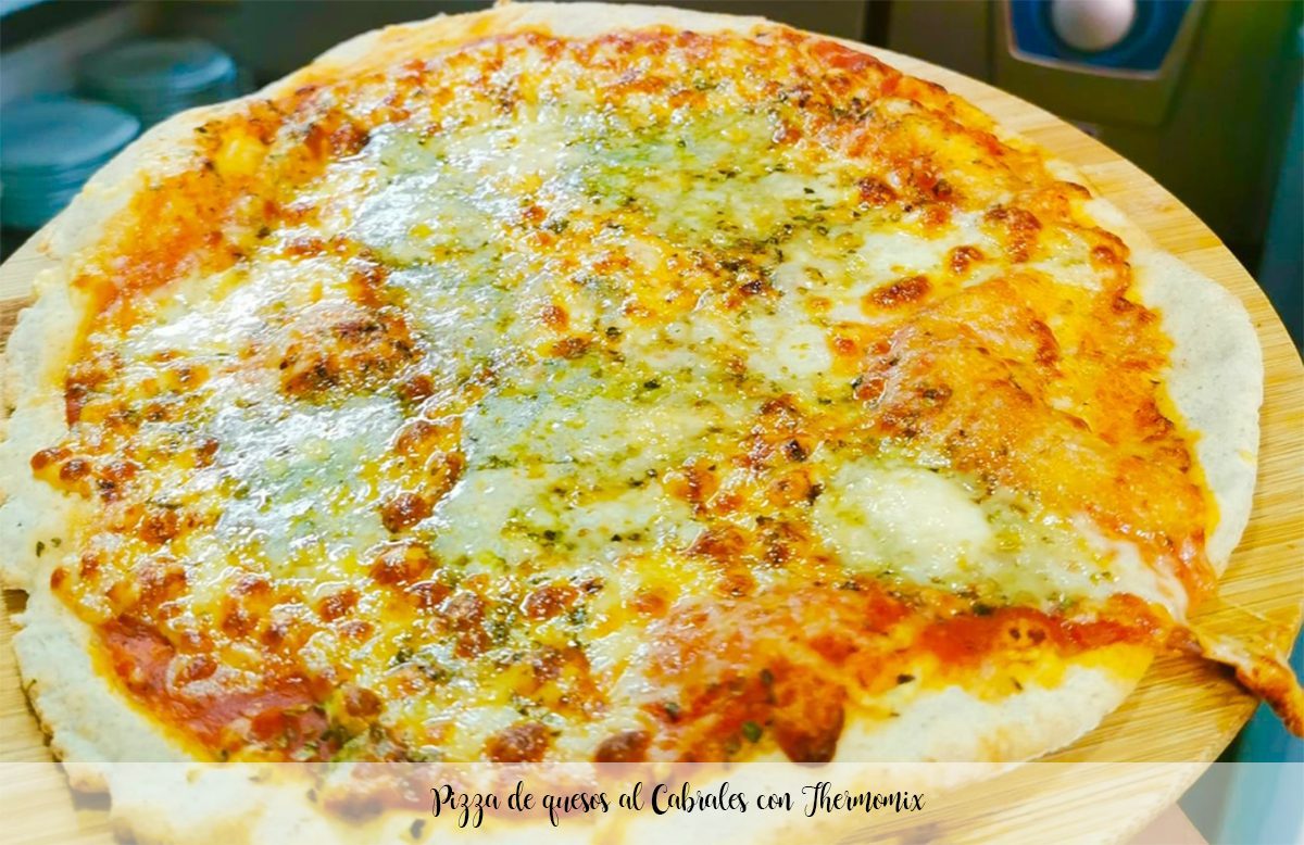 Pizza al formaggio al Cabrales con Bimby